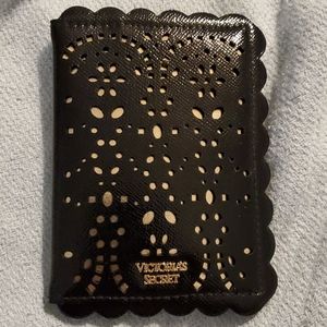 Victoria secret passport cover ⛔hold⛔